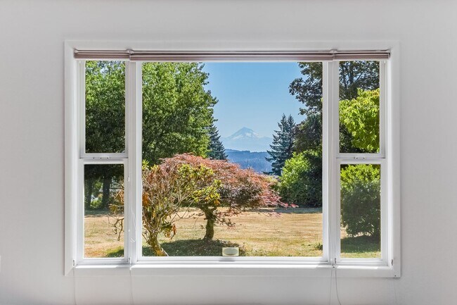 Photo - Beautiful 4 Bed, 2 Bath Rental Home in Happy Valley – 6.73 Acre lot!