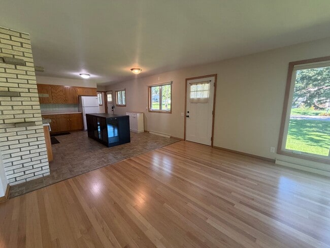Photo - 2364 S Syene Rd