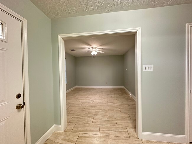 Office Space - 11106 Fall Breeze Dr