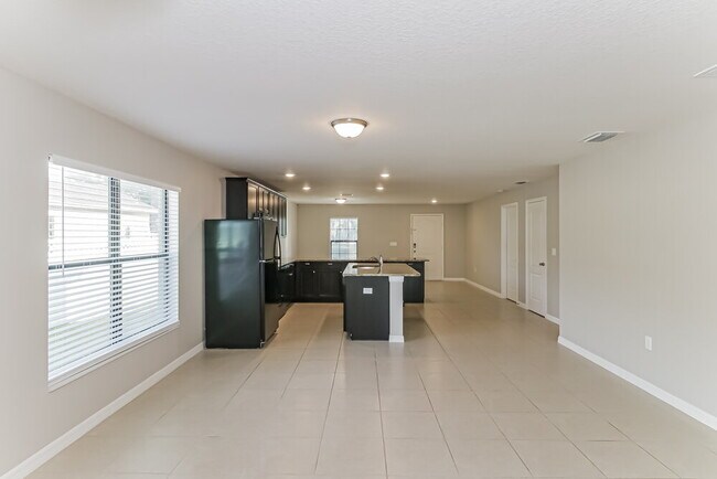 Photo - 6829 Redbay Dr