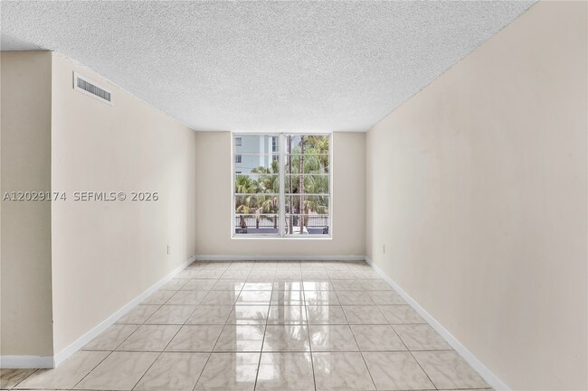 Photo - 210 SW 11th St Unit 209