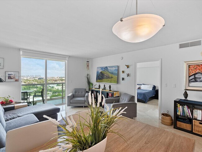 Photo - 1800 N Bayshore Dr Condo Unit 2406