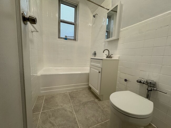 225 Union St 5 - 223 Union St Unit 5