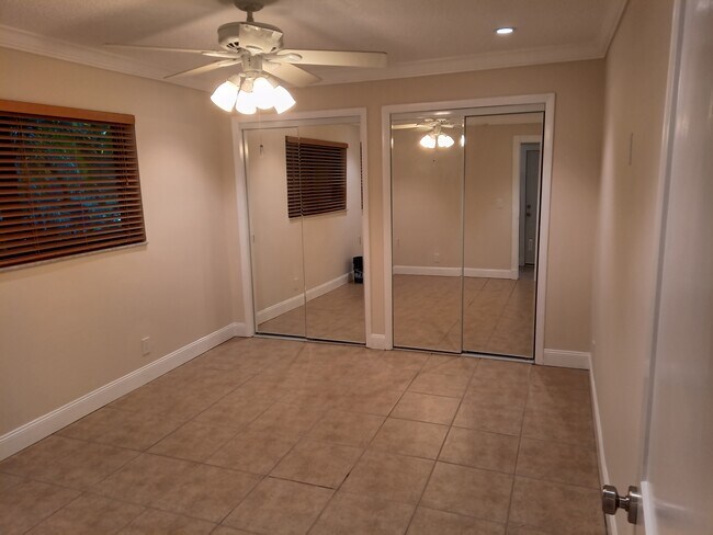 Photo - 1900 SW 23rd St Unit 1900