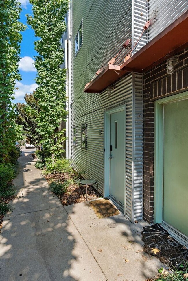 Photo - Charming 3BR Townhome in Nashville