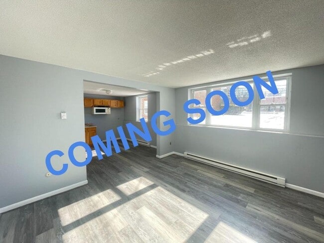Building Photo - 181 Loudon Rd Unit 212