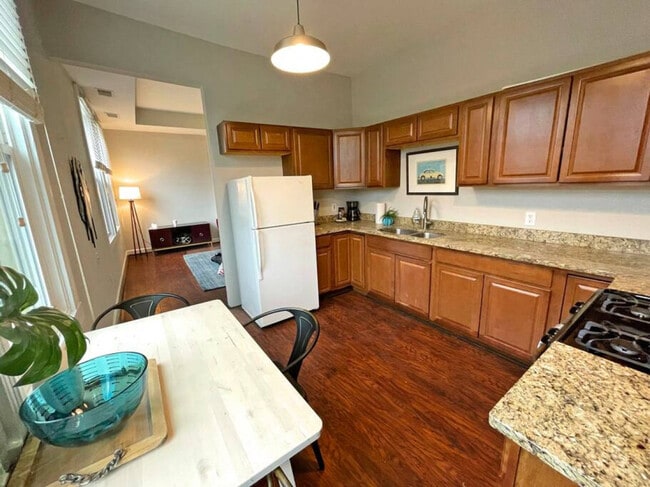 Photo - 1925 Colerain Ave Unidad ID1056034P