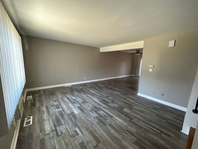 Photo - 1389 W Galbraith Rd Unidad #3