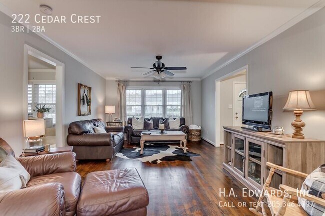 Photo - 222 Cedar Crest