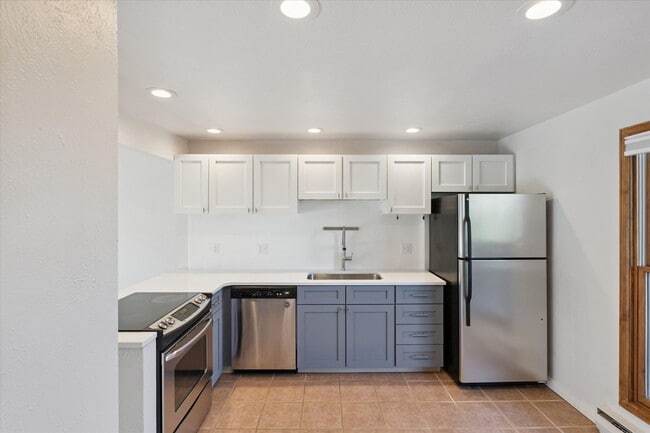 Photo - (PRICE DROP) Beautiful & Large 4-Bd 2.5-Ba...