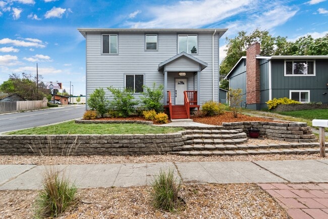 Building Photo - 3164 E 16th Ave Rental