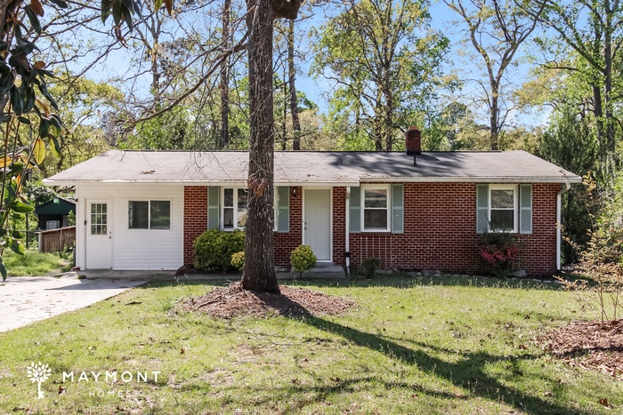 Photo - 1633 Overhill Rd