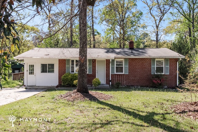 Building Photo - 1633 Overhill Rd