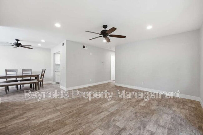 Photo - 633 R Ave Unit 35