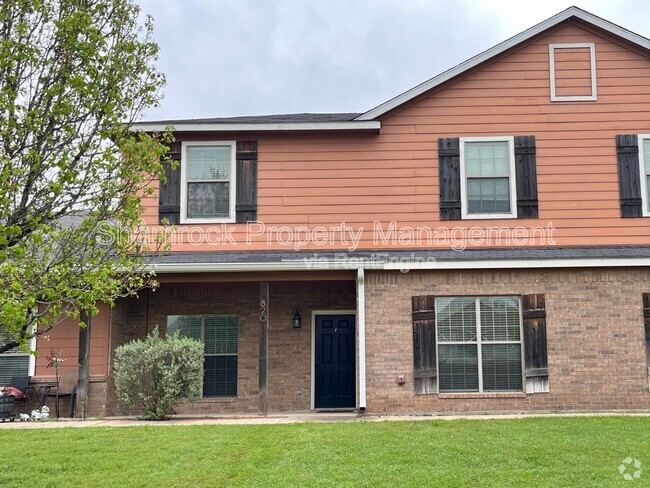 Building Photo - 820 Chambers Creek Cir Rental