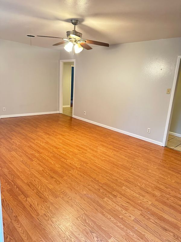 Photo - 2319 Houston St