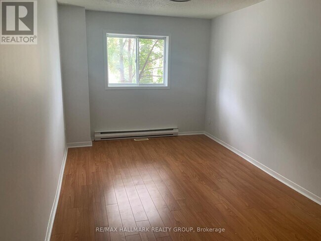 Photo - 251 Marier Ave