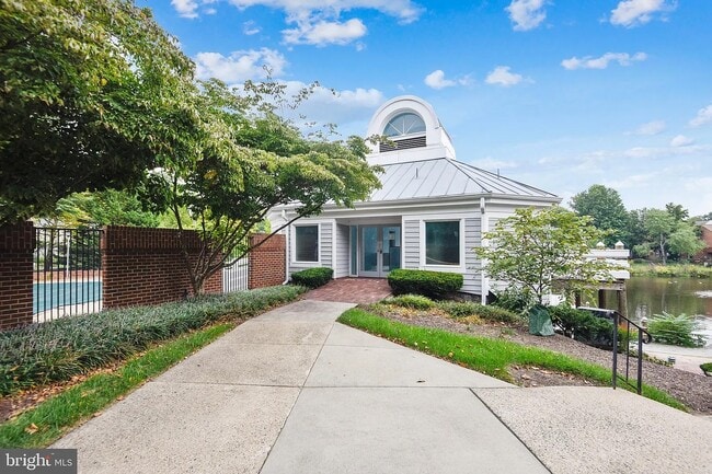 Photo - 7602 Lakeside Village Dr Unit C