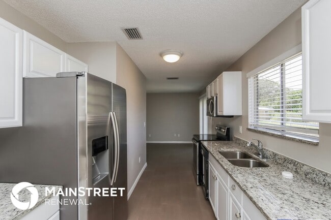 861 Americana Blvd NW