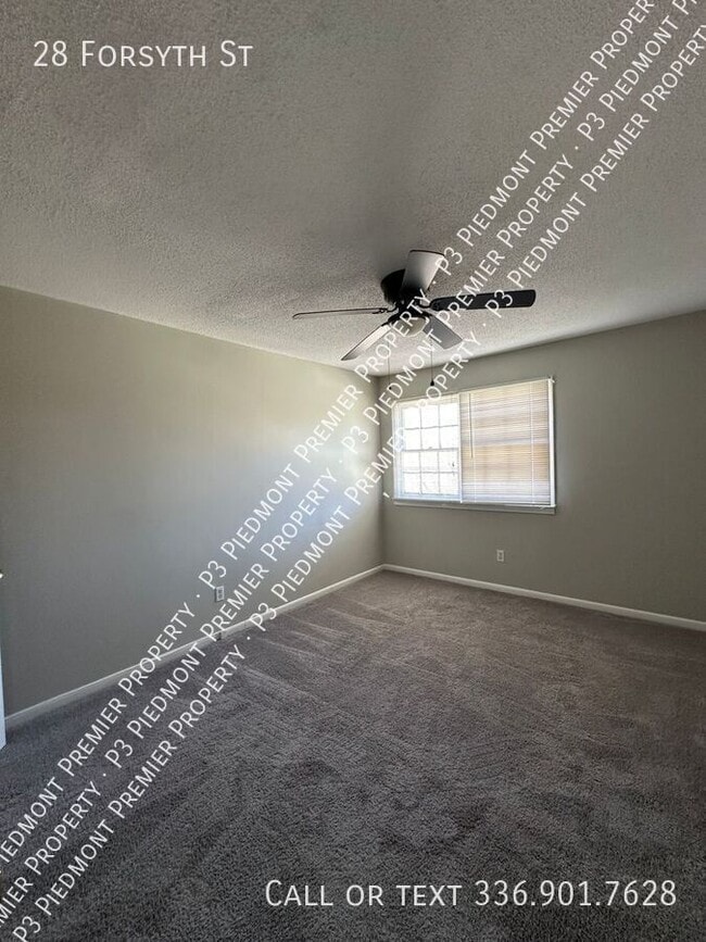 Photo - 28 Forsyth St