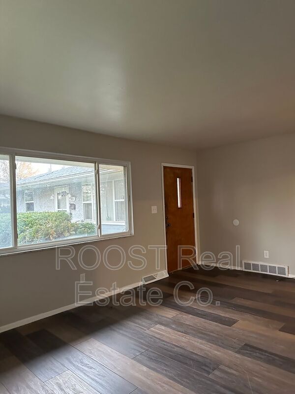 Photo - 919-921 Weyant Ave.