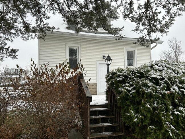 Photo - 1710 Franklin St