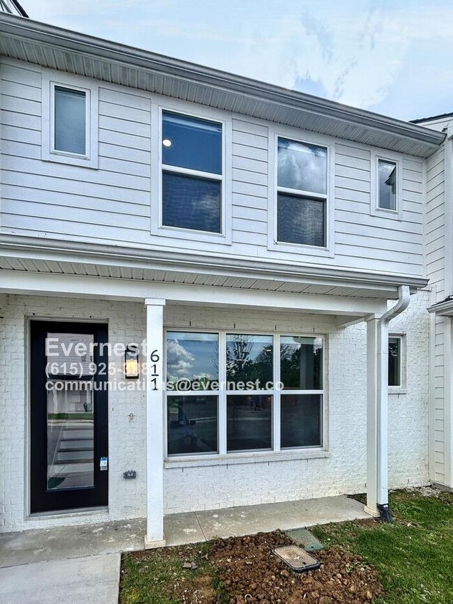 Lovely 3-Bedroom Townhome in a Convenient ... - Lovely 3-Bedroom Townhome in a Convenient ...