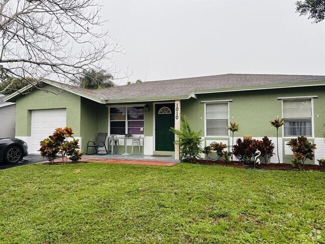 Building Photo - 1010 SW 83rd Ave Rental