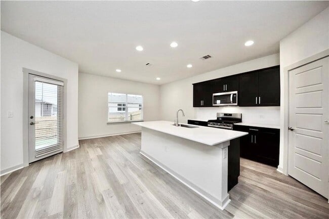 Photo - 1056 Winnsboro Lp