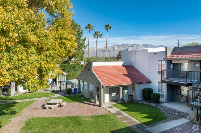 Vista Montana Apartments