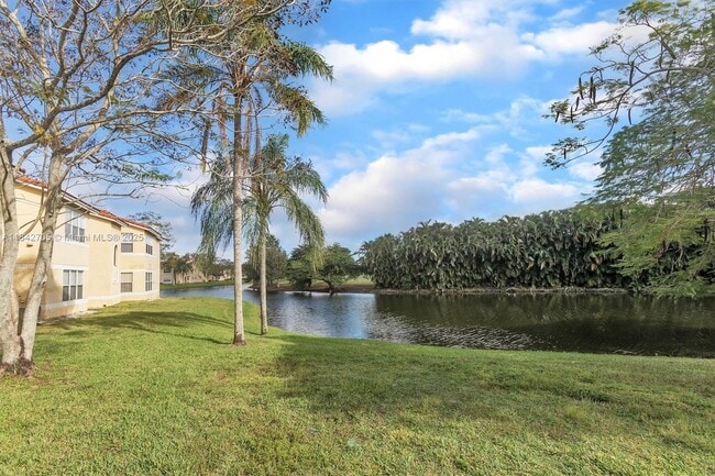 Building Photo - 12980 Vista Isles Dr Unit 317 Rental