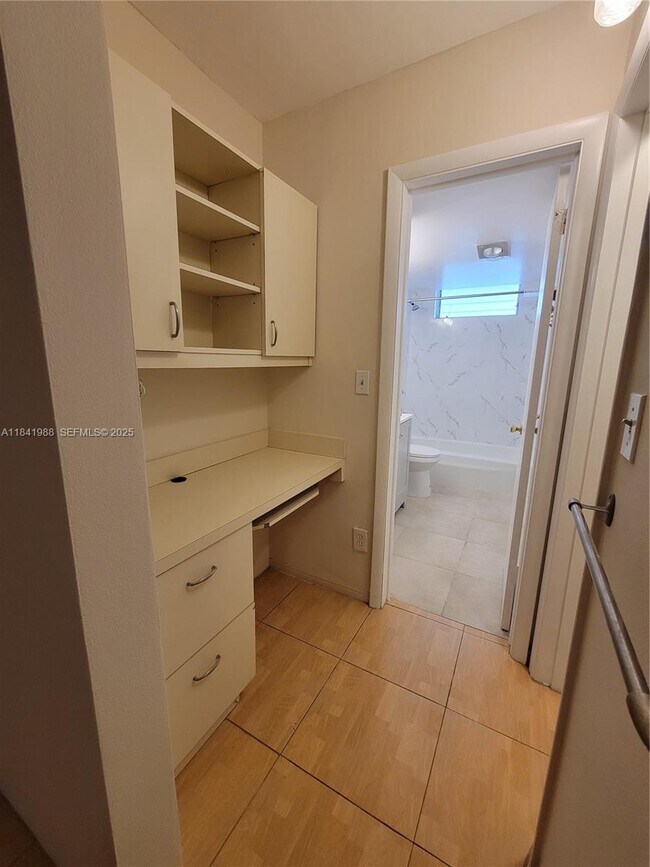 Photo - 2903 Point E Dr Unidad K-210