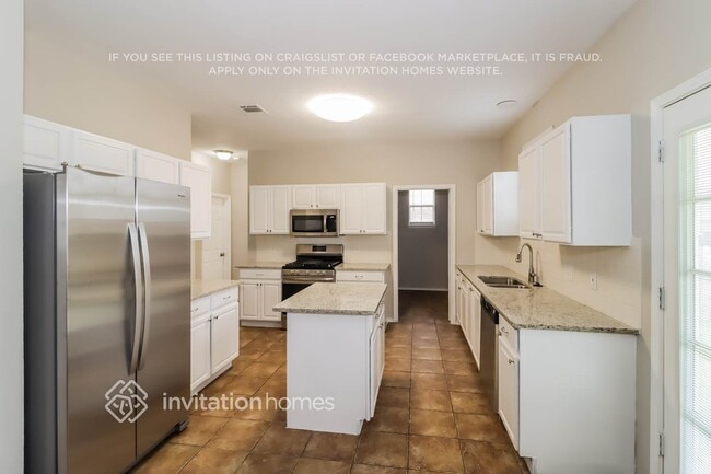 Photo - 1635 Abbey Ln