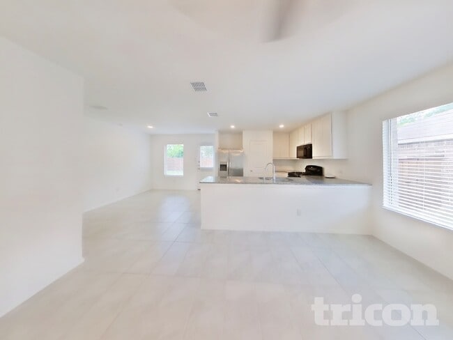 Photo - 1508 Clairborne Ct