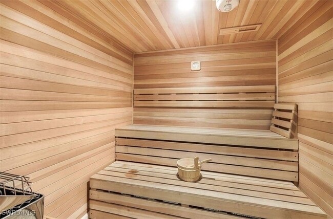 Building Photo - 14220 Pine Lodge Ln