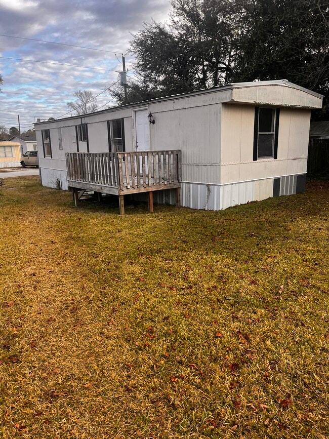 Building Photo - 742 Tallman Cir