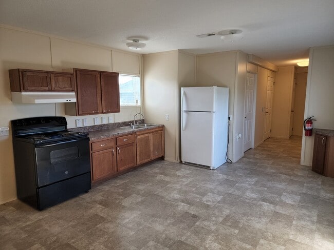 Photo - Bullard Mobile Home Park