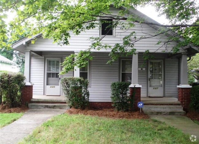 Building Photo - 2325 Spring Garden St Rental
