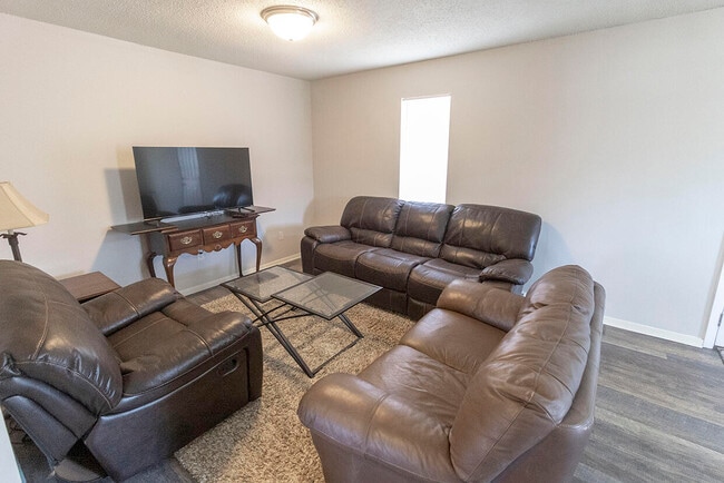 201 Wheaton Ct