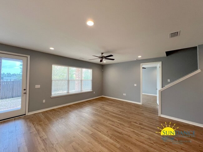 Photo - 162 Creve Core Dr