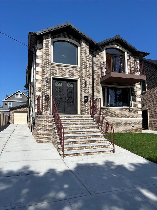 Photo - 43-24 222nd St Apartamento Unidad 2FL