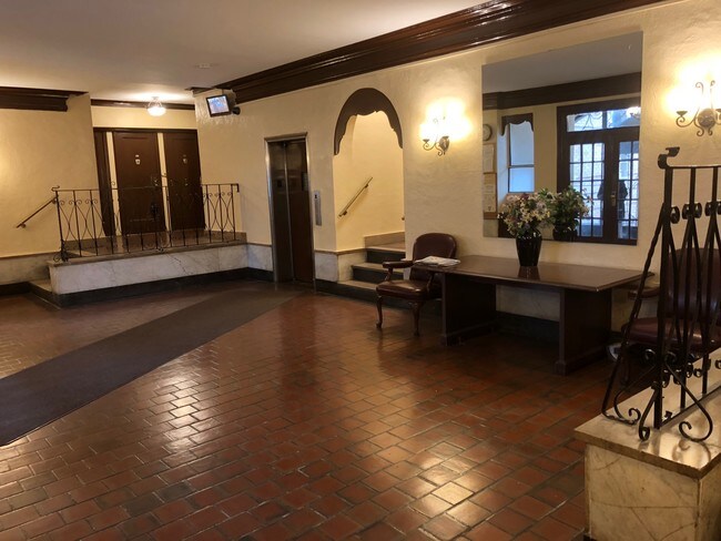 Photo - 34-50 28th St