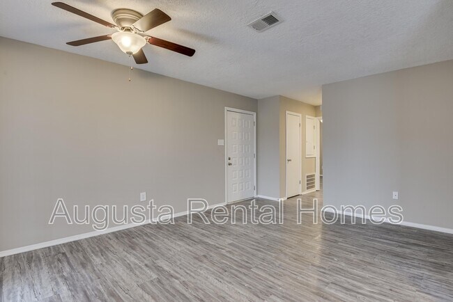 Photo - 2573 1/2 Tobacco Road - B