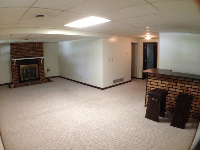 Photo - 211 Saratoga Rd