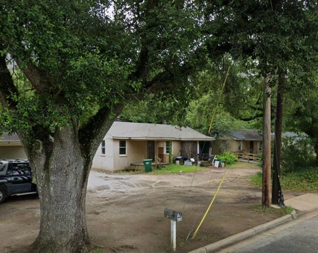 Building Photo - 1404 S Jackson St Unit B