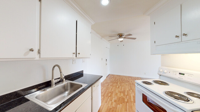 Photo - 1827 Lincoln Ave Apartment Unit 305