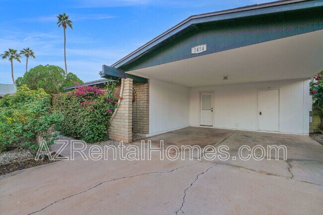 Photo - 2454 W Obispo Cir