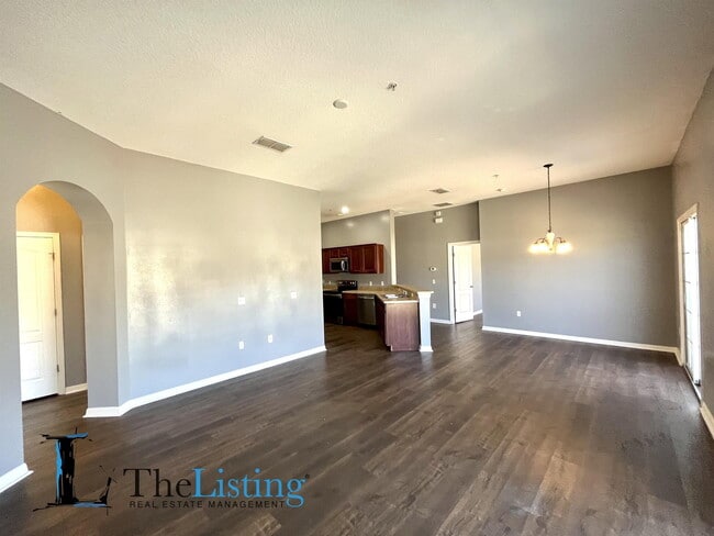 7125 Red Lantern Dr