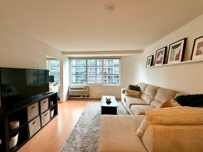 Photo - 211 E Ohio St Unit 2411