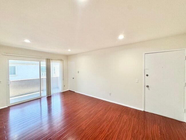 Photo - 3663 Vinton Ave Unidad 4